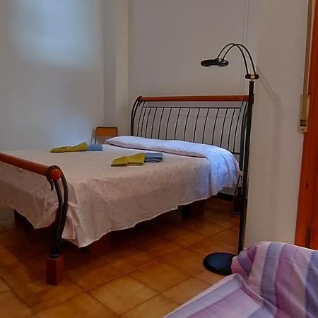 Pisa Central Station Room Rent Exterior foto