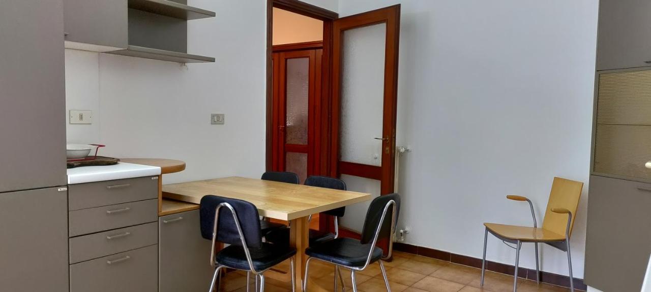 Pisa Central Station Room Rent Exterior foto